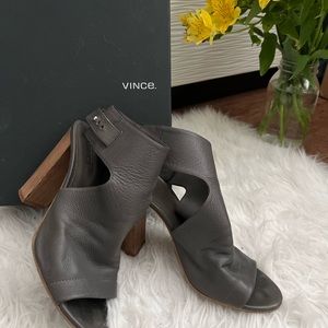 Vince heels